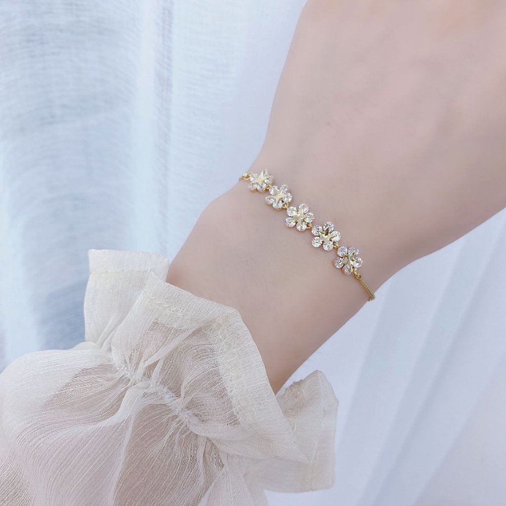NEW 14K Gold Plated Diamond Flower Bracelet - Picture 2 of 10